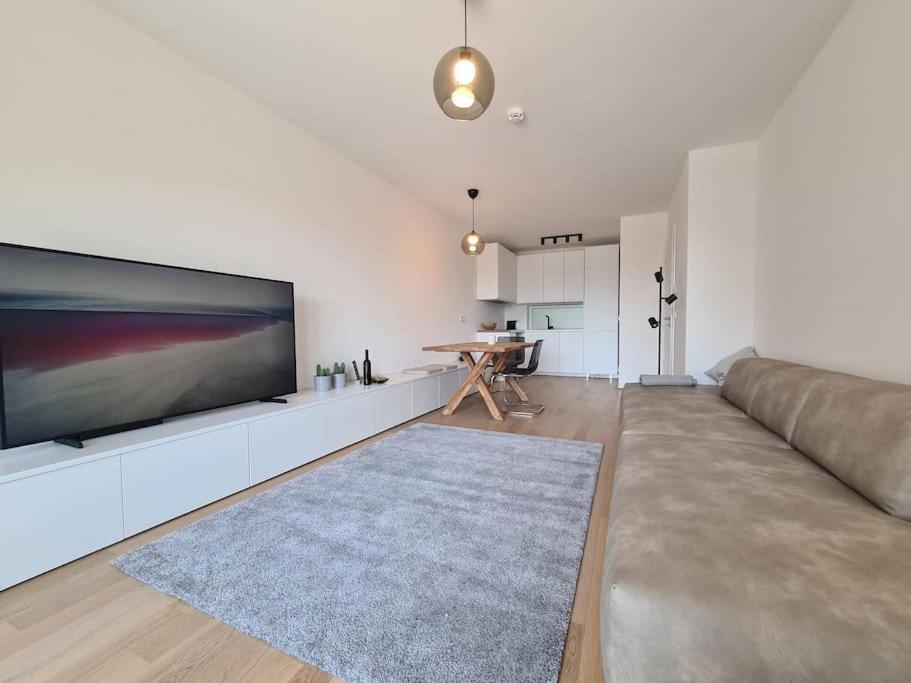 Neu, Zentral, Schoen, Bergblick, Suedterrasse ไฟรลาสซิง ภายนอก รูปภาพ
